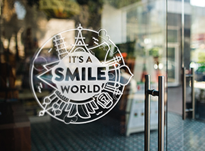 smile-world-cs-print-window-1